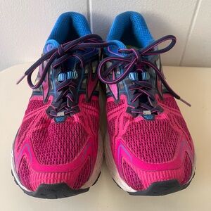 Brooks Ravenna Athletic Shoes